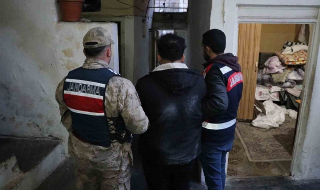 Şanlıurfa merkezli DEAŞ operasyonu: 8 gözaltı
