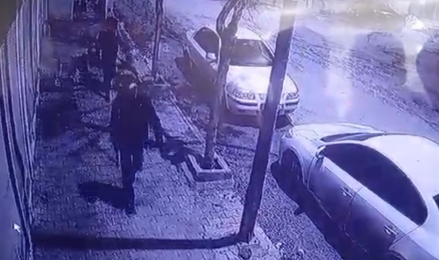 Şanlıurfa'da motosiklet hırsızlığı güvenlik kamerasında