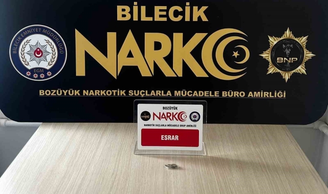 Şehirlerarası otobüs yolculuğunda uyuşturucu ile yakalandı