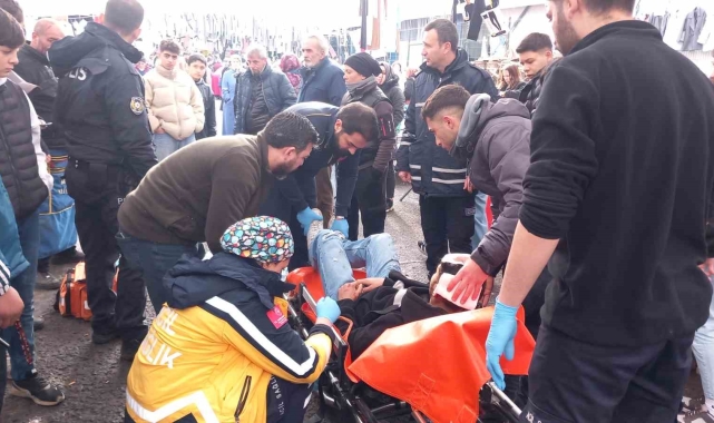 Seyyar satıcıların falçatalı sopalı kavgası pazarı karıştırdı: Baba oğul yaralandı