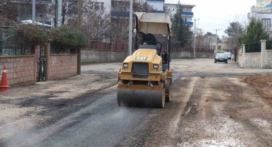 Siirt'te asfalt ve yama çalışmaları sürüyor