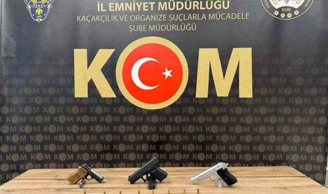 Silah kaçakçılarına Manisa merkezli operasyon: 9 gözaltı
