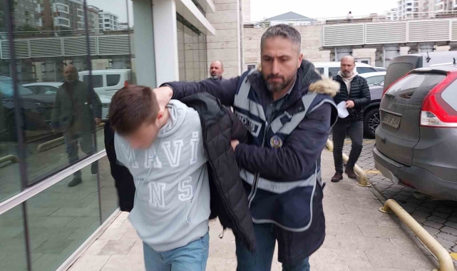 Silahlı yaralama yapıp tüfeği sakladıkları yere gidince polisin takibi sonucu yakalandılar