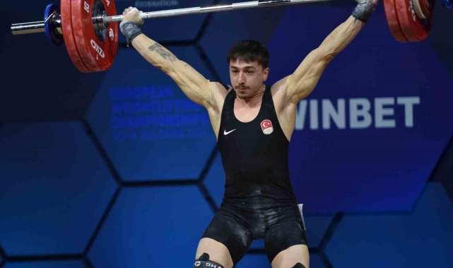 Sofya'da Muhammed ve Ferdi 2 gümüş, 1 bronz kazandı