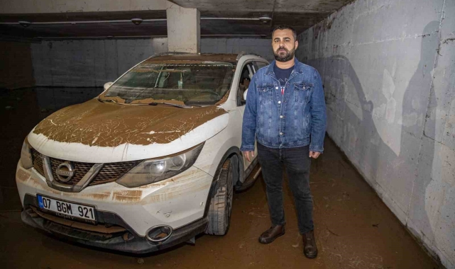 Su dolu otoparka inen vatandaş gördüğü manzaraya inanamadı