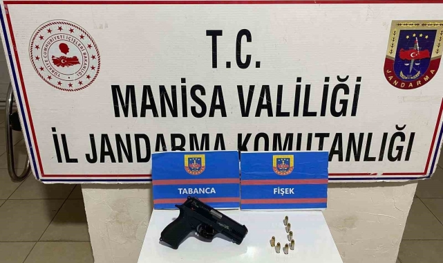 Şüpheli şahsın üzerinden tabanca çıktı