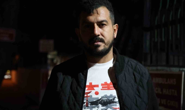 Taksiciden "Aracımı kapattım" cevabını alan yolcu, şoförün sırtına makas sapladı