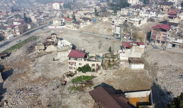 Tarihi Maraş'ın merkezi Kuyucak'ın büyük bölümü boş arsaya döndü