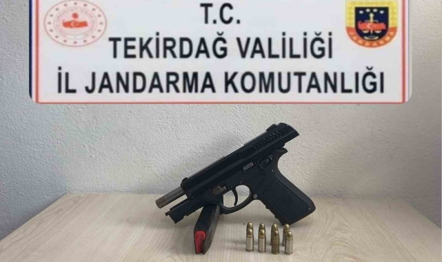Tekirdağ'da silah ve bıçak ele geçirildi