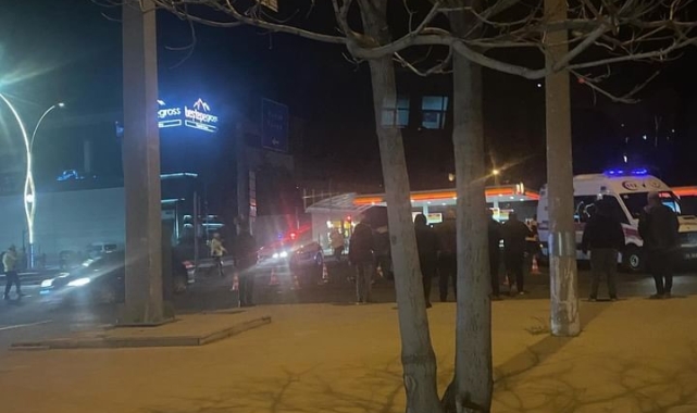 Tıra yaslanan şahıs, sürücü fark etmeyince hayatını kaybetti