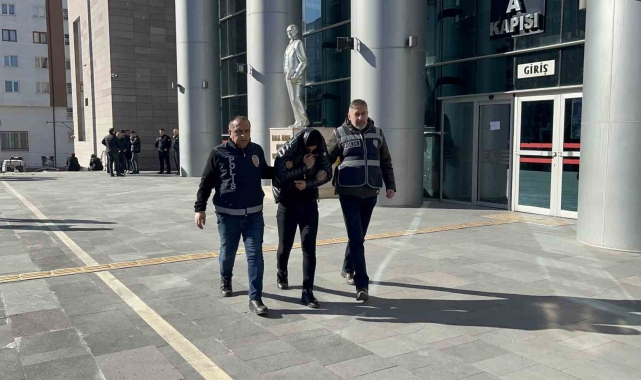 TOKİ hak sahiplerini toplam 430 bin TL dolandıran şüpheli yakalandı