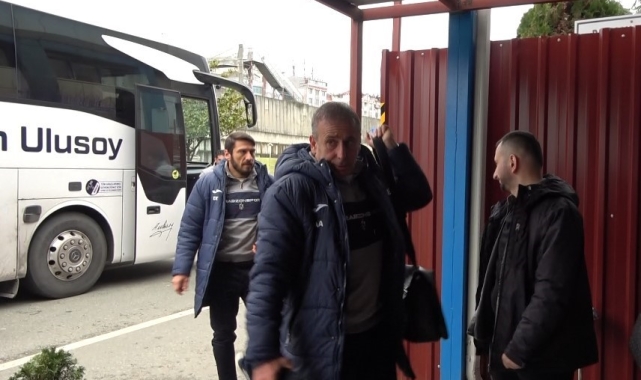 Trabzonspor, Beşiktaş maçı için İstanbul'a gitti