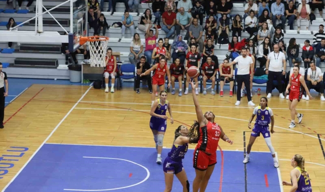 Turgutlu Belediyesi Kadın Basketbol takımı play-off için sahaya çıkacak