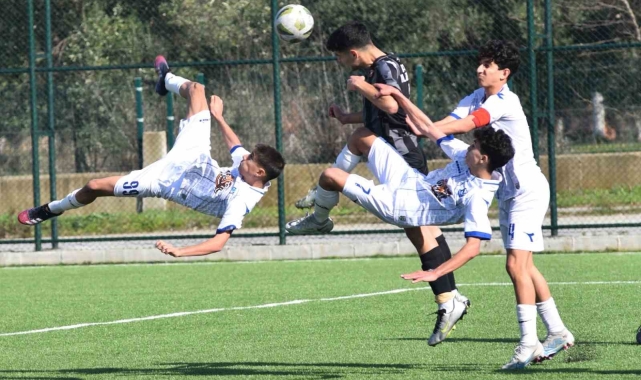 U16'da Manisa şampiyonu Yunusemre oldu