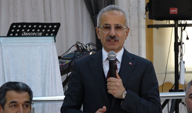 Ulaştırma ve Altyapı Bakanı Uraloğlu STK temsilcileri ile buluştu