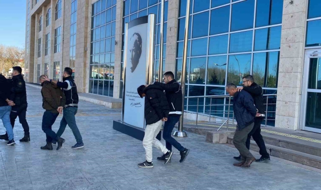 Uşak'taki uyuşturucu operasyonunda 12 kişi tutuklandı