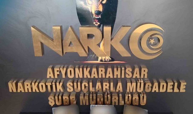 Uyuşturucu ile yakalanan 2 kişi gözaltına alındı