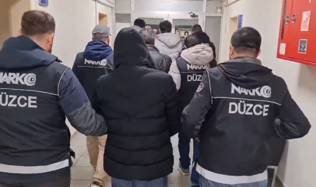 Uyuşturucu satıcısı 3 kişi tutuklandı