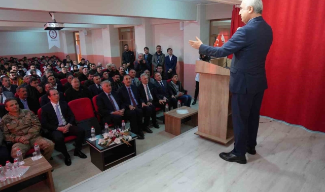 Vali Çakır: "Muş'un ismi uzayda bile konuşuldu"