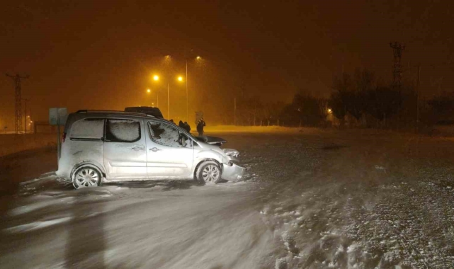 Van'da trafik kazası: 5 yaralı