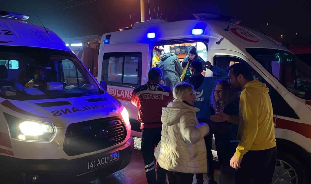 Yangında mahsur kalanları itfaiye kurtardı: 1'i bebek 9 kişi dumandan etkilendi