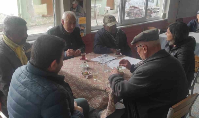 Zeytin üreticileri kokarca zararlısına karşı bilgilendirildi