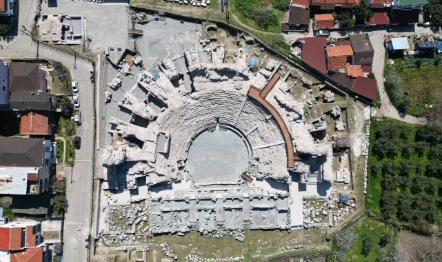 1800 yıllık İznik Roma Tiyatrosu turizme kazandırıldı