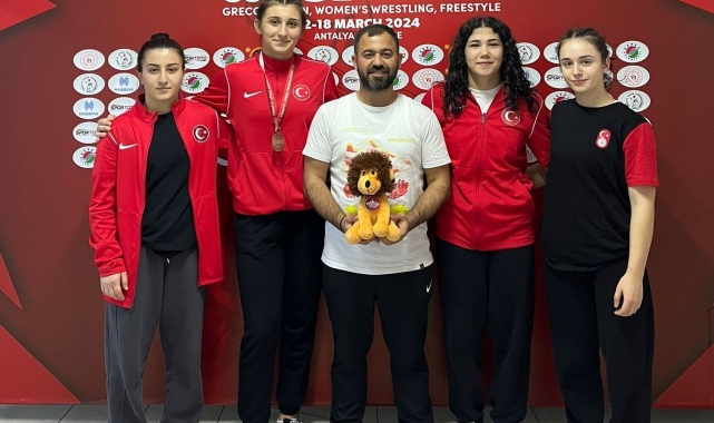 2024 Uluslararası Şampiyonlar Turnuvası'nda Erzincanlı güreşçilerin başarısı