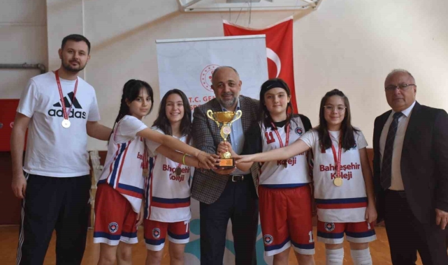 3X3 Yıldız Kızlar Basketbol müsabakaları sona erdi