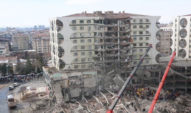89 kişinin hayatını kaybettiği Galeria Sitesi'nin tutuklu sanıklarına 17 yıl 6'şar ay hapis cezası