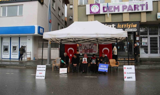 Acılı Anne Koçhan: &quot;Onların çocukları üniversitelerde okuyor, bizimkiler de dağların başında&quot;