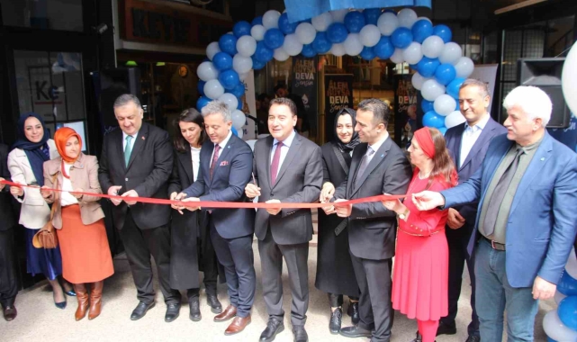 Açılışa 20 kişi katıldı
