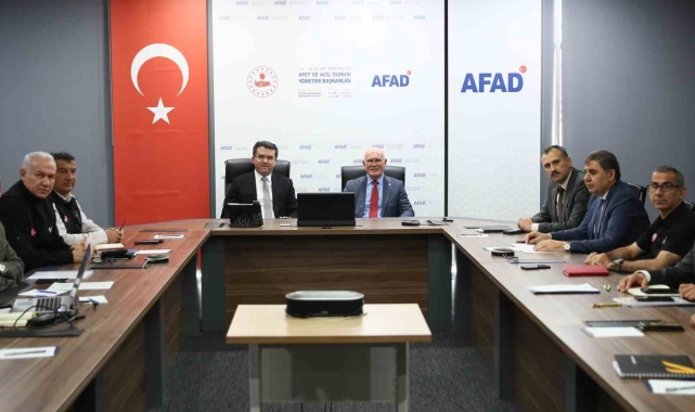 AFAD personelinin kıyafet ve teçhizat tasarımları Uşak Üniversitesi yapacak