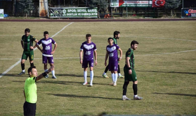 Afyon'da Süper Amatör Lig'de gergin maç