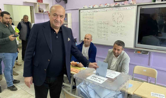 AK Parti Çanakkale Milletvekili Ayhan Gider oyunu kullandı