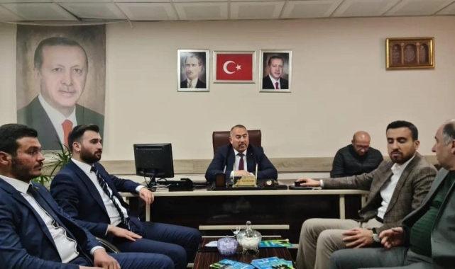 AK Parti Gençlik Kolları MKYK Üyesi Çıldır'ı Ziyaret Etti