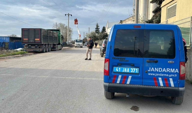 Akıl almaz olay: Damper yüksek gerilim hattına değdi, sürücü elektrik akımına kapıldı
