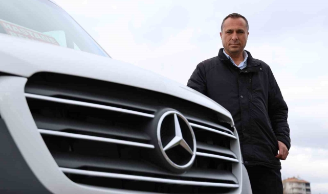 Aldığı sıfır Mercedes minibüs 4 gün sonra arızalandı, 5 kez servise gitti