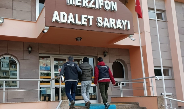 Amasya'da uyuşturucu bulunan otomobilin sürücüsü tutuklandı