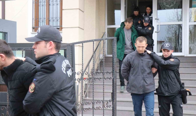 Aracının önünde bıçaklanarak öldürülmüştü: O cinayette tutuklu sayısı 4 oldu