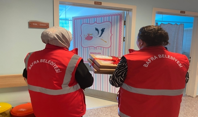 Bafra Belediyesinden yeni doğan bebeklere hediye