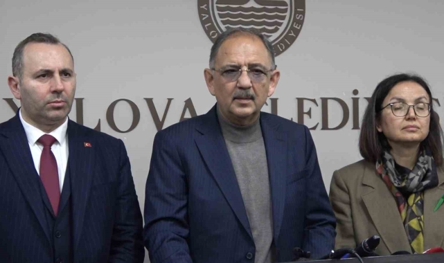 Bakan Özhaseki: "Bize düşen şey bir an önce kentlerimizi depreme dirençli hale getirebilmek"