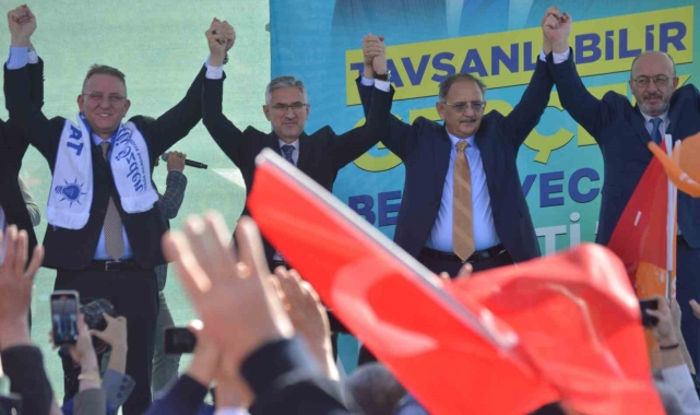Bakan Özhaseki: "Gittiğim her yerde söylüyorum, kentsel dönüşüm esas, Türkiye'nin her yerinde yapılması lazım"
