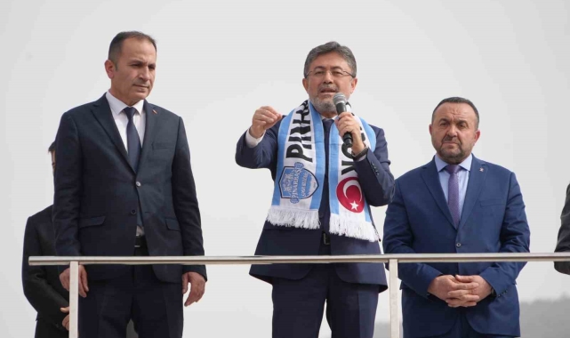 Bakan Yumaklı: "Bu memleketi çocuklarımız için dünyada bir numara yapmak üzere gayret sarf edeceksek bunu yerel yönetimlerle beraber yapacağız"