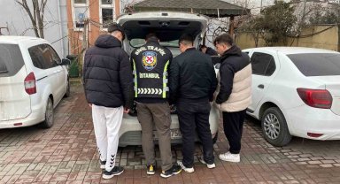 Başakşehir'de ön kaldırarak trafiği tehlikeye düşüren motosiklet sürücülerine ceza yağdı