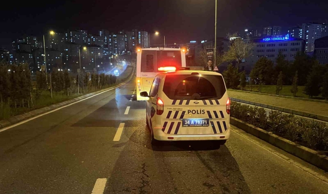 Başakşehir'de "yol verme" kavgası: Otobüs şoförünü bıçaklayıp kaçtı