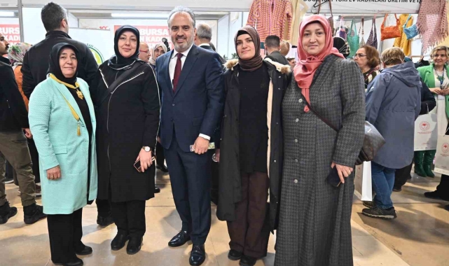 Başkan Aktaş, "Bursa'nın geleceğine kadın eli değecek"