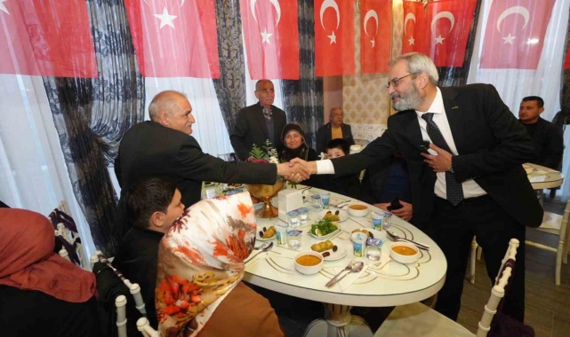 Başkan Bozdoğan: "Ramazan'da Türkiye'nin en uygun fiyatlı ekmeğini hemşerilerimize 1 TL'den ulaştırıyoruz"
