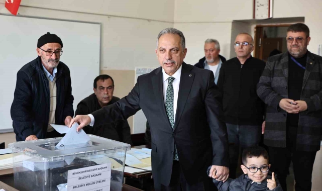Başkan Yalçın oyunu kullandı