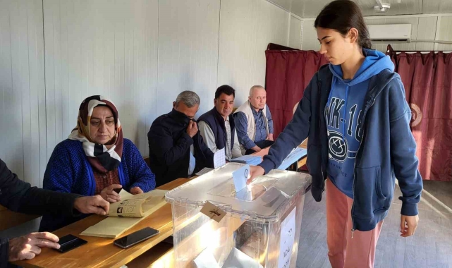 Bayburt'ta seçmenler sandık başında